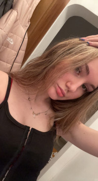 Pamela Lucas, 22, United States