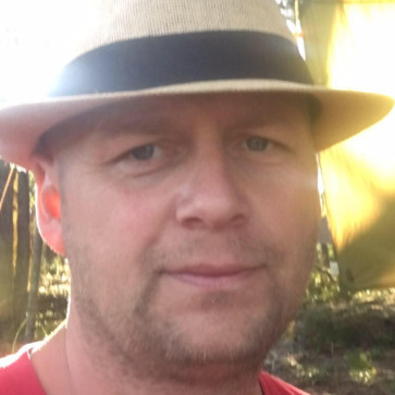 Joslashrgen M, 50, Norway