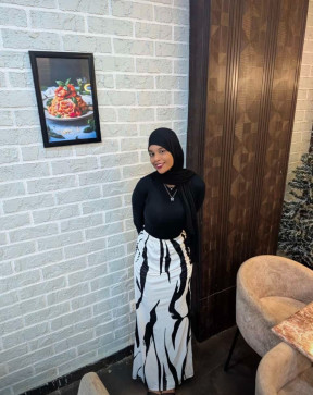Fizaa, 18, India