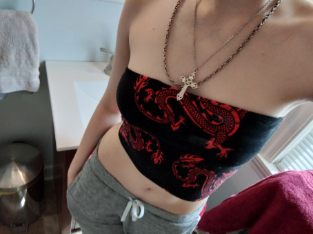 Lady, 18, United States