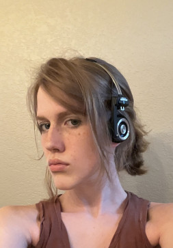 Catherine, 18, United States