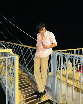 Aizen Sosuke, 22, India