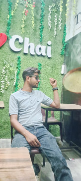 Arshad Malik, 23, India