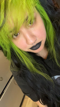 Roxxy, 25, United States