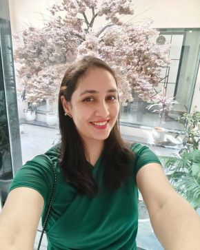 Neha, 19, India