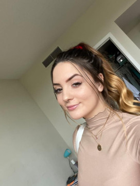 Rebecca, 22, United States