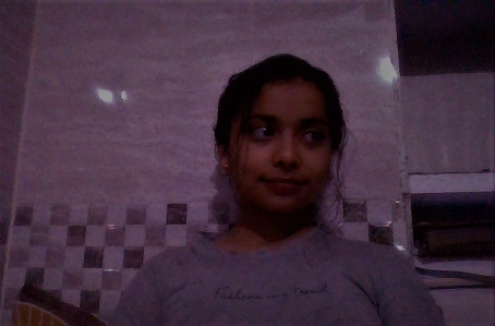Luna, 19, India