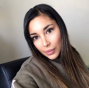 Lesley, 40, United States