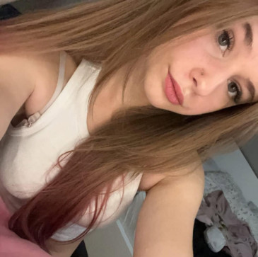 Petra, 18, Hungary