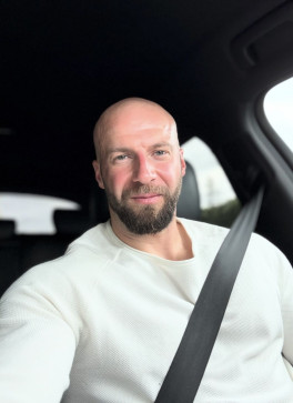 Patrick Darren, 50, United States