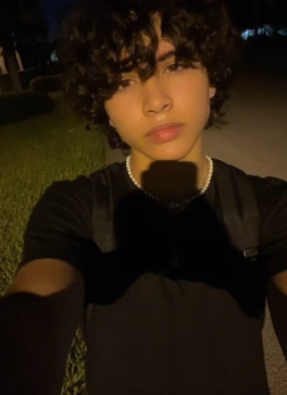 Hello, 18, United States