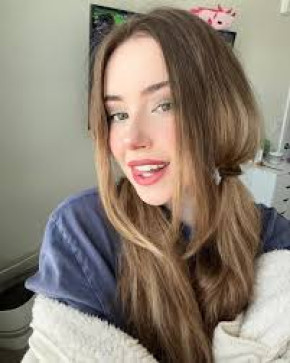 Evelyn, 28, United States