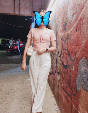 Haniya, 19, India
