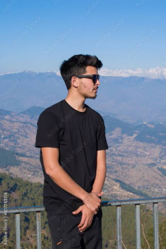 Aaynsh, 21, India