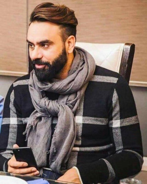 Yuvi, 34, India
