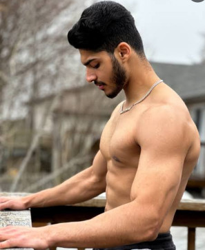 Ronnie, 26, Australia