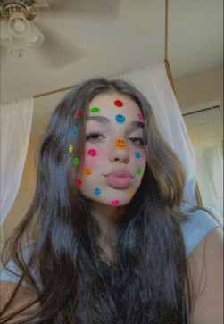 Lara, 18, Germany