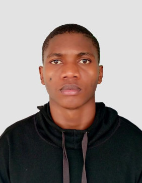 Yvess Maestro, 20, Rwanda