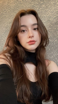 Sally, 18, Turkey