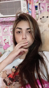 Dolores Dors, 21, Philippines