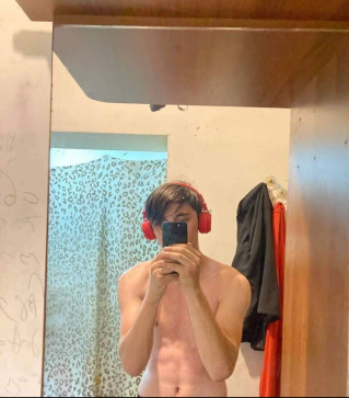 Alex, 25, United States