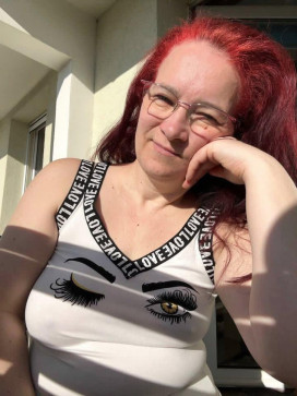 Yanina, 42, United States