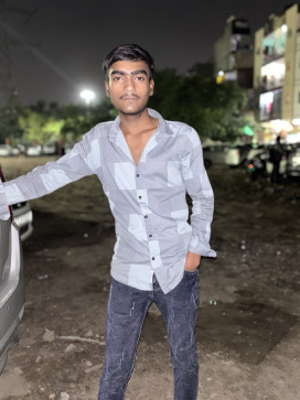 Arun, 19, India