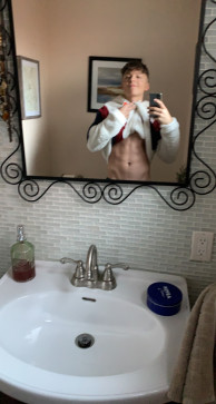 Alex, 19, Canada