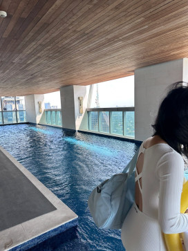 Cartier Liya, 33, South Korea
