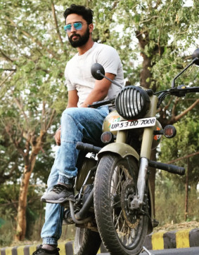 Thakur Akash, 28, India