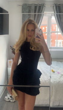 Olivia, 18, United Kingdom