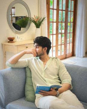 Sid, 24, India