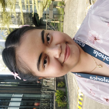 Nin B, 18, Philippines