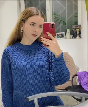Avril, 29, United States