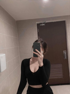 Russel Mae Lamoro, 28, Italy