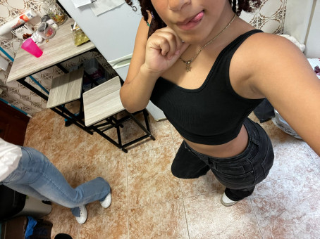 Mariangel, 18, Spain