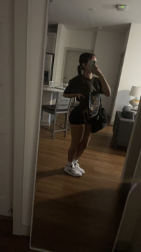Katie, 20, United States