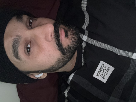 Dil, 28, Canada