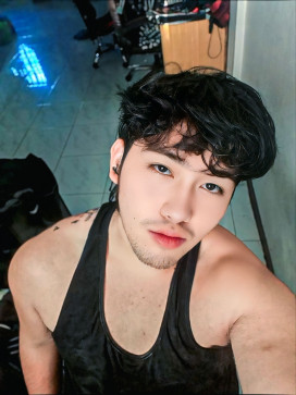 Axel Allan, 22, Philippines