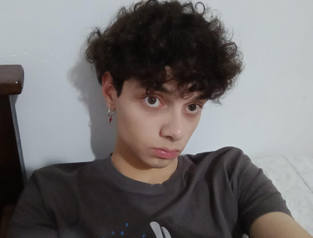 Viru, 18, Argentina