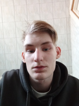 FPS, 18, Sweden