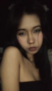 Strawberry, 23, Philippines