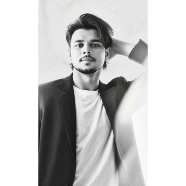 Ali, 22, India