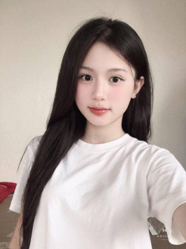 Ngoc Lan, 18, Viet Nam