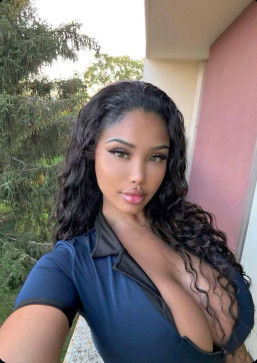 Jena Louisiana, 22, Mexico