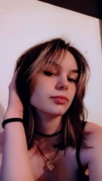 Kat Riley, 18, United States