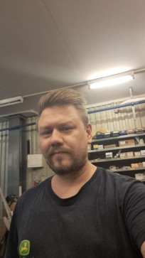 Christoffer, 38, Sweden