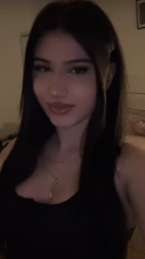 Anita, 19, Albania