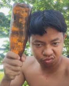 J, 28, Philippines