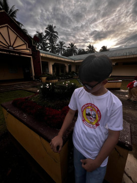 Rylle Dump, 19, Philippines